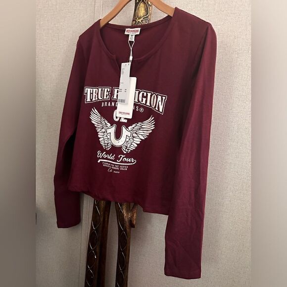 TRUE RELIGION Burgundy Long Sleeve Notch Logo Urban Tee Women's size: La… - Picture 10 of 17